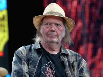 Neil Young parle de l’écriture de chansons et de ses chansons préférées dans l’interview de Conan O’Brien