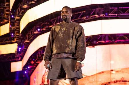 Kanye West dépose un dossier de marque “YZYSPLY” pour les magasins de détail