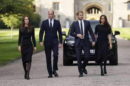 William a invité Harry et Meghan à saluer les personnes en deuil avec lui et Kate
