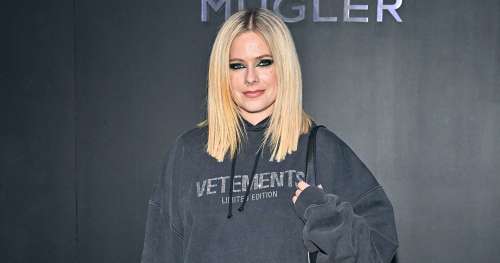 Les meilleurs moments de la Fashion Week de Paris 2023 d’Avril Lavigne : photos