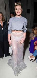 Florence Pugh montre ses sous-vêtements à la Fashion Week de Paris : photos