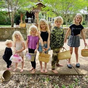James Van Der Beek révèle que ses 6 enfants ont des poux