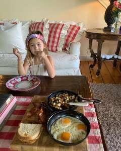 Kate Hudson partage un aperçu des « moments » de l’été avec sa fille Rani