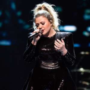 Kelly Clarkson Changes ‘Piece by Piece’ Lyrics After Divorce
