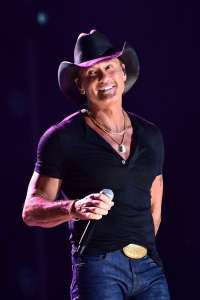 Tim McGraw Says His, Faith Hill’s Daughters Won’t Collaborate With Him
