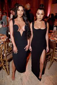 Kim et Kourtney Kardashian ont tenu tête aux hotlines sexuelles par téléphone