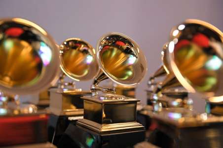 Tout ce qu'il faut savoir sur les Grammy Awards 2024 : nominés, hôte, plus