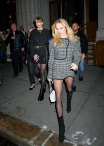 Taylor Swift porte une petite robe noire avec Brittany Mahomes à New York