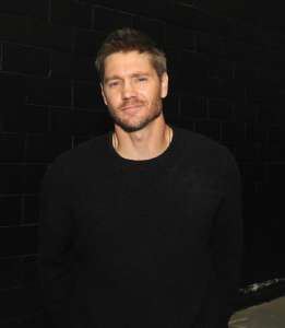 Chad Michael Murray compare Taylor et Travis au duo « One Tree Hill »