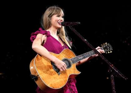 Les fans trouvent un lien de triche dans le mash-up surprise de Taylor Swift